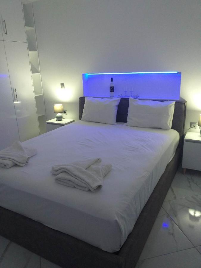 Infinity Blue Suite Panteli Exterior foto