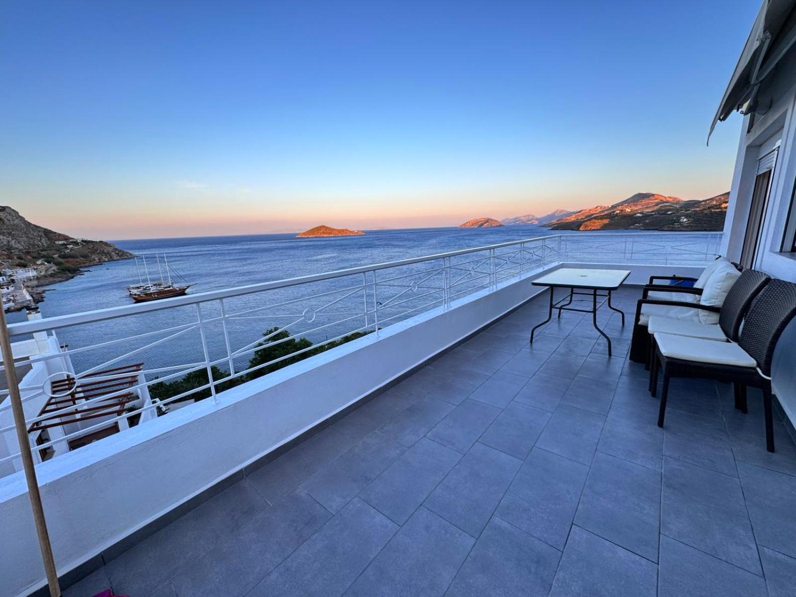 Infinity Blue Suite Panteli Exterior foto