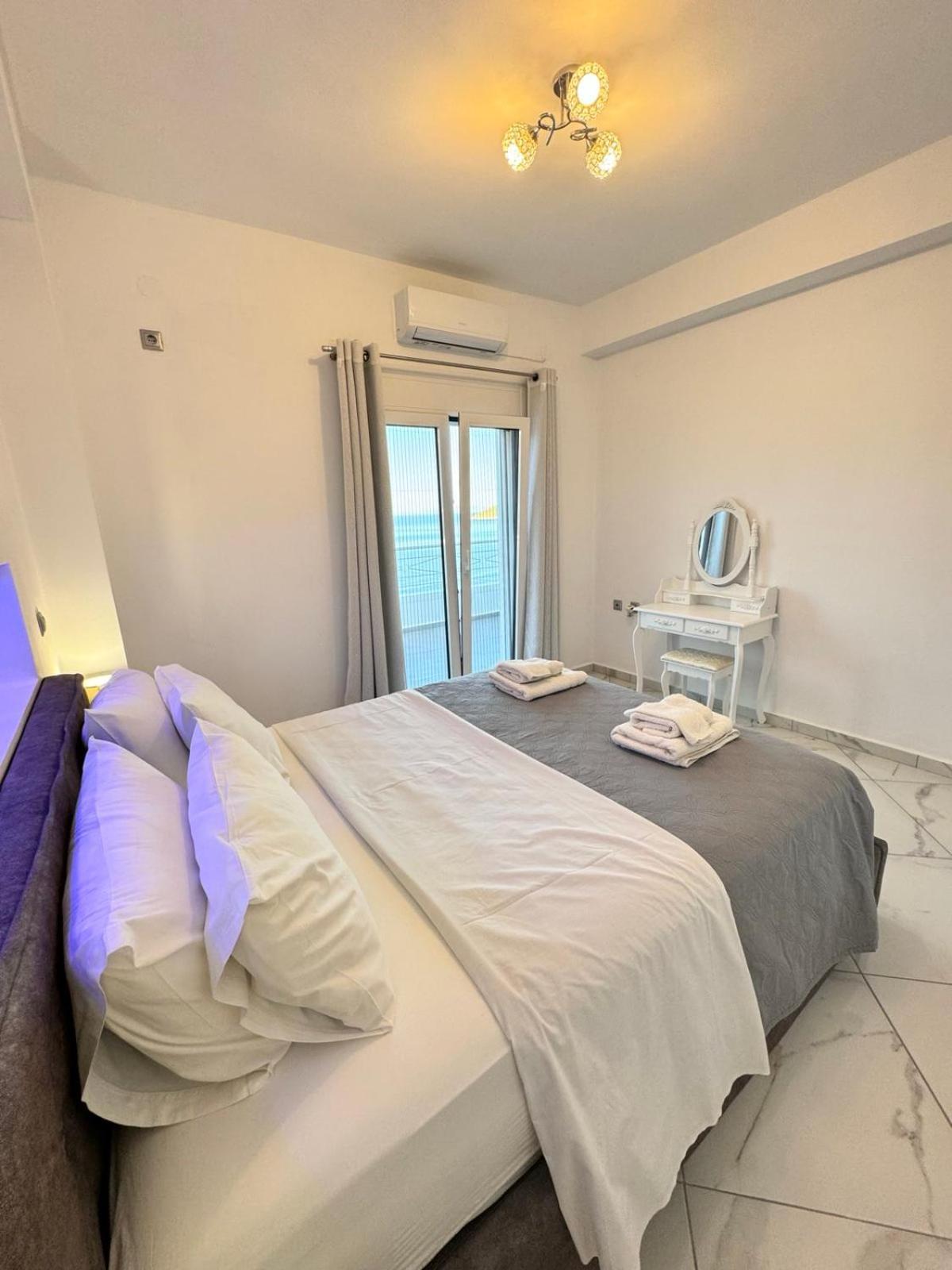 Infinity Blue Suite Panteli Exterior foto